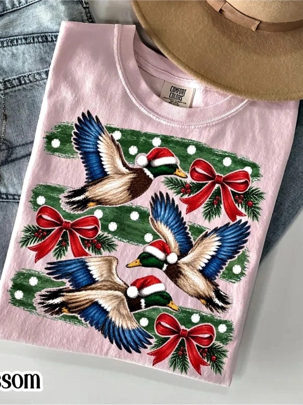 Comfort Colors Holiday Duck Graphic Tee in Blossom & Green